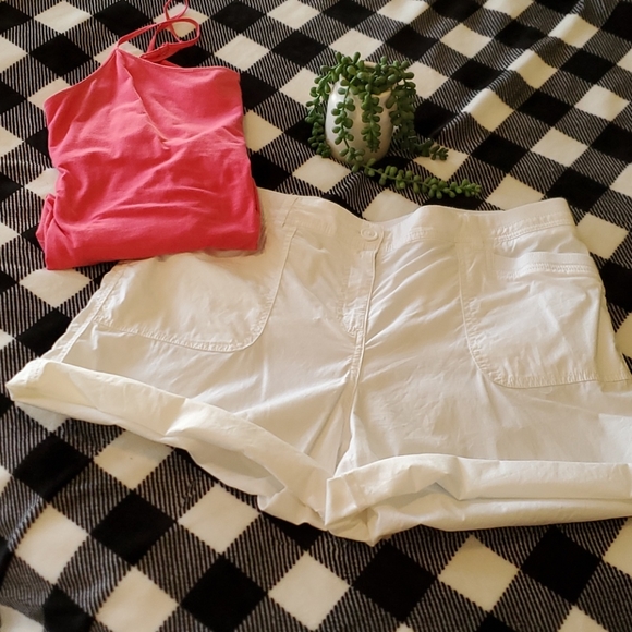 Kim Rogers Pants - KIM ROGERS White Shorts (like new)